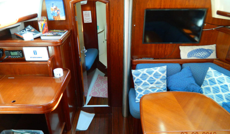 Beneteau Center Cockpit 42 full