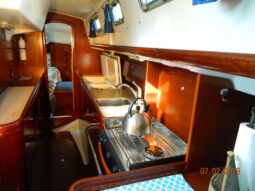 Beneteau Center Cockpit 42 full