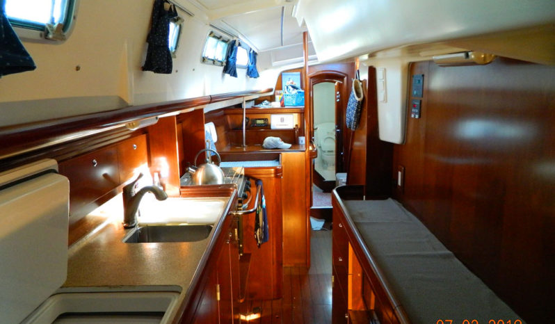 Beneteau Center Cockpit 42 full