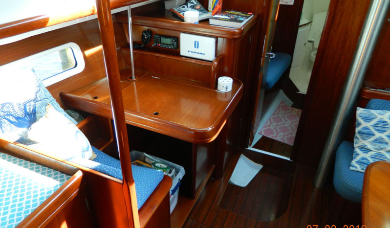 Beneteau Center Cockpit 42 full