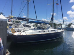 Beneteau Center Cockpit 42 full