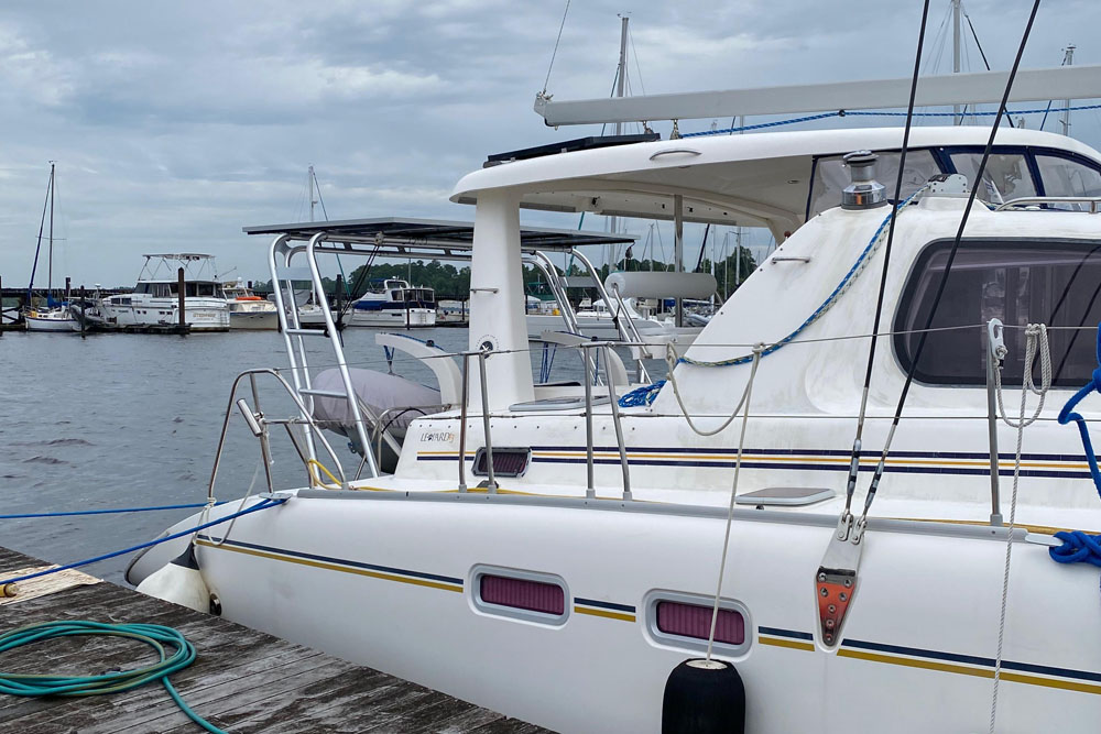 deaton yacht sales