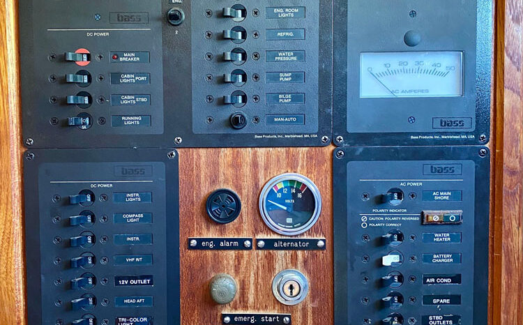 1982 Bristol 41.1 Center Cockpit full