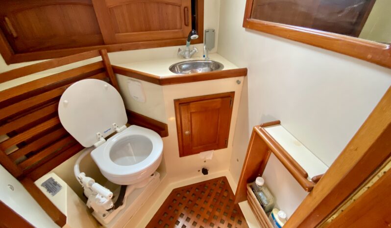 1998 Pacific Seacraft 37 full