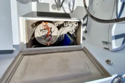 1979 Valiant 37 full