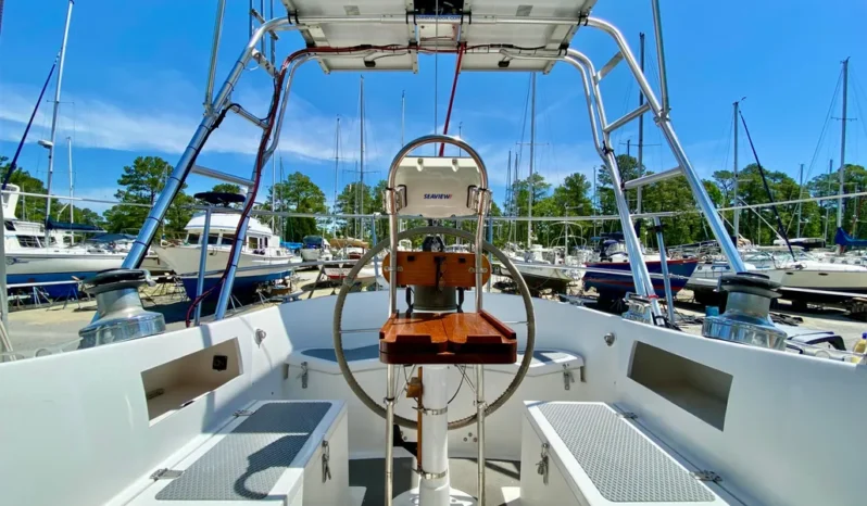 1979 Valiant 37 full