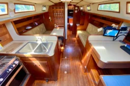 1979 Valiant 37 full