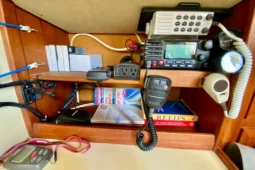 1979 Valiant 37 full