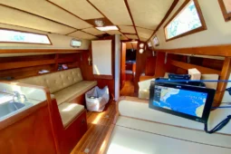 1979 Valiant 37 full