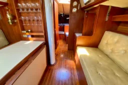 1979 Valiant 37 full