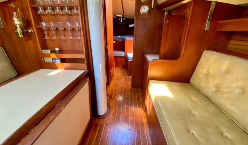 1979 Valiant 37 full