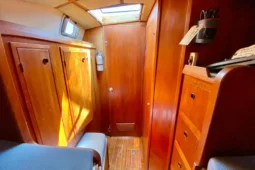 1979 Valiant 37 full