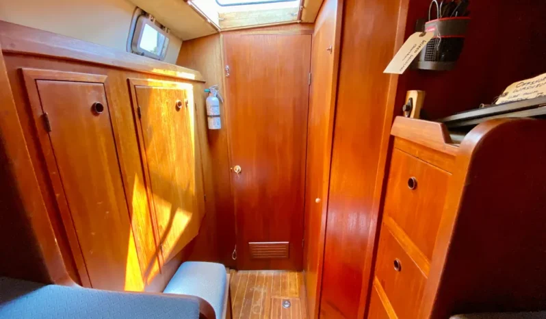 1979 Valiant 37 full