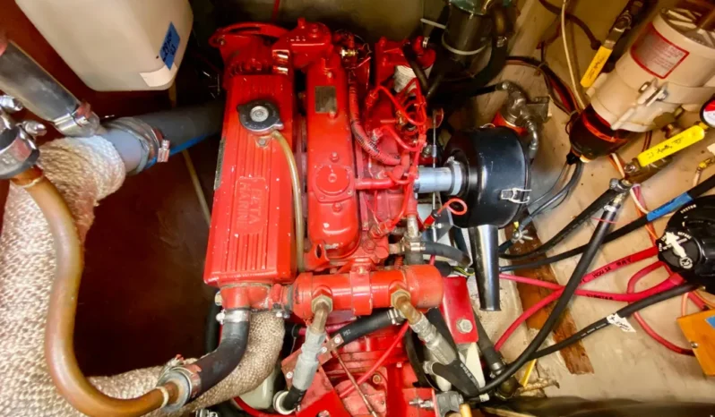 1979 Valiant 37 full