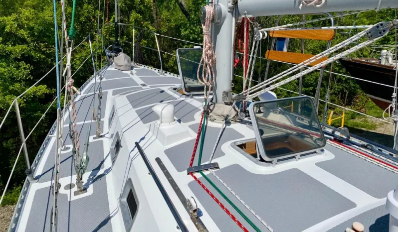 1979 Valiant 37 full