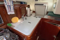 2000 Beneteau 411 full