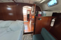 2000 Beneteau 411 full