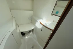 2000 Beneteau 411 full