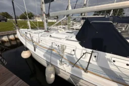 2002 Hunter 380 full