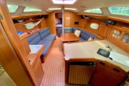 2008 Hunter 36-2 full