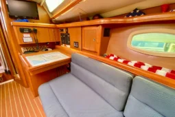 2008 Hunter 36-2 full
