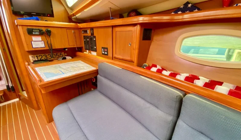 2008 Hunter 36-2 full