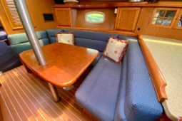 2008 Hunter 36-2 full