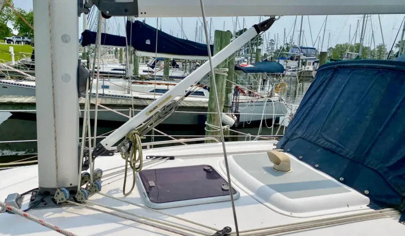2008 Hunter 36-2 full