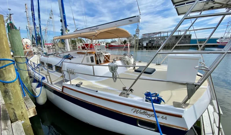 1980 Wellington 44 full