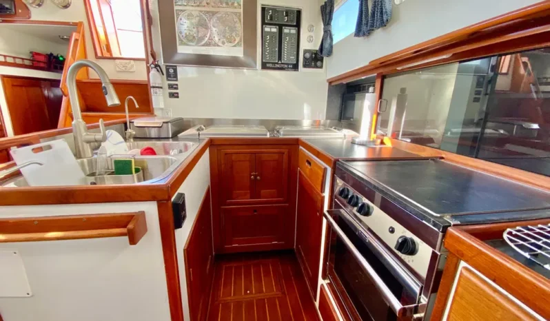 1980 Wellington 44 full