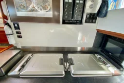 1980 Wellington 44 full