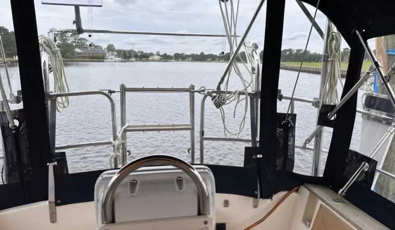 1989 Island Packet 35 full