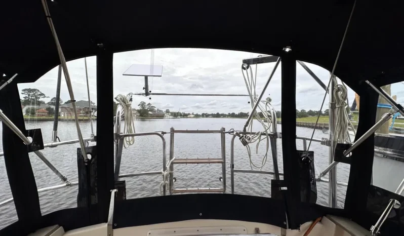 1989 Island Packet 35 full