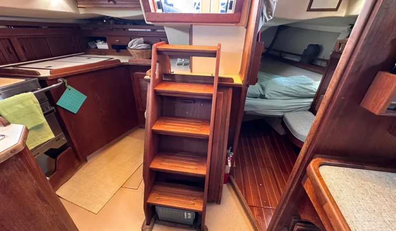 1989 Island Packet 35 full